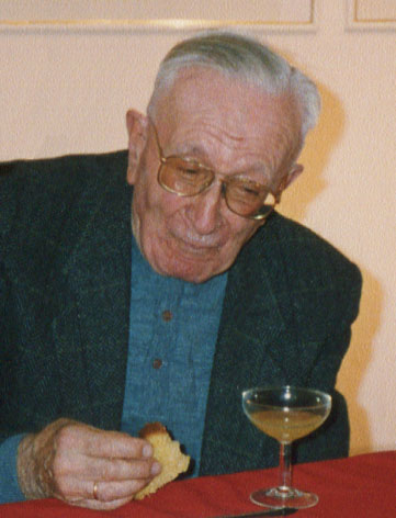 Eugène Chivot le jour de la sortie de « Rinchétte » (Abbeville, 3 avril 1993). Cliquez pour consulter la liste des contributions d’Eugène Chivot à « Ch’Lanchron »